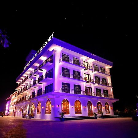 Krown Palace Resort 실바사 외부 사진