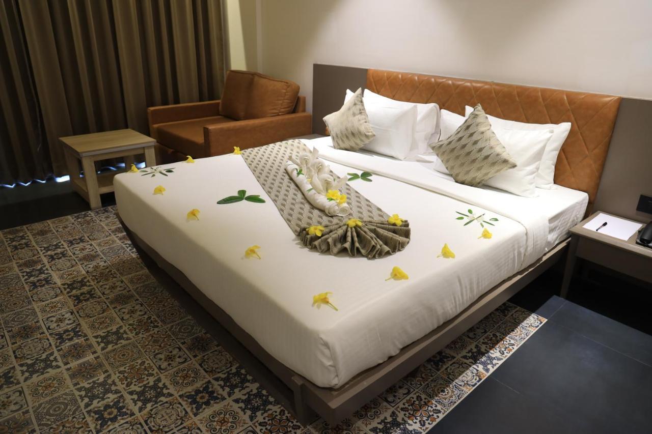 Krown Palace Resort 실바사 외부 사진