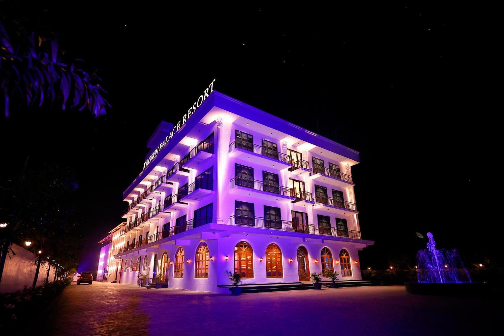 Krown Palace Resort 실바사 외부 사진
