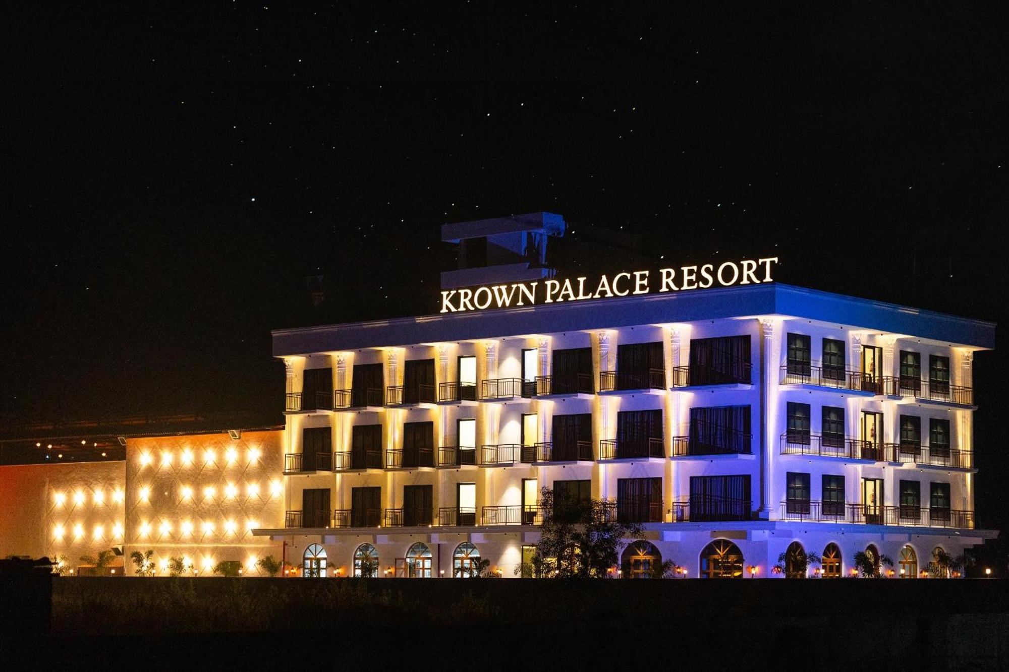 Krown Palace Resort 실바사 외부 사진